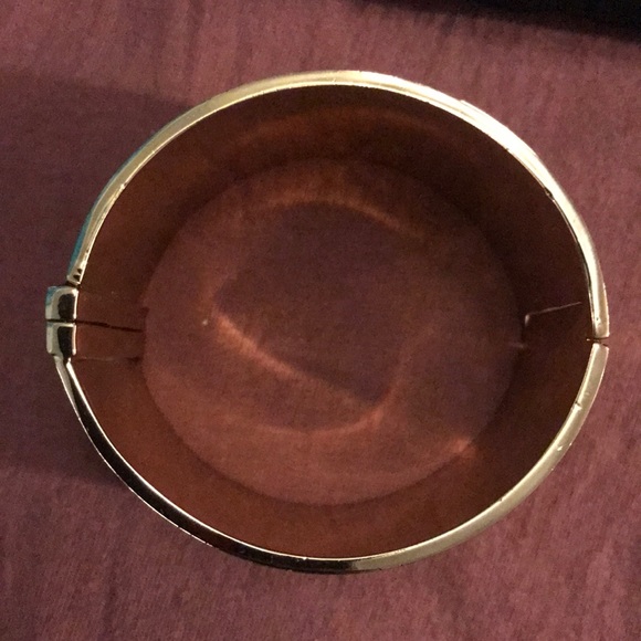 SOLD Ann Taylor bracelet - Picture 4 of 7